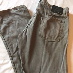 Levi 514 Straight Fit Jeans